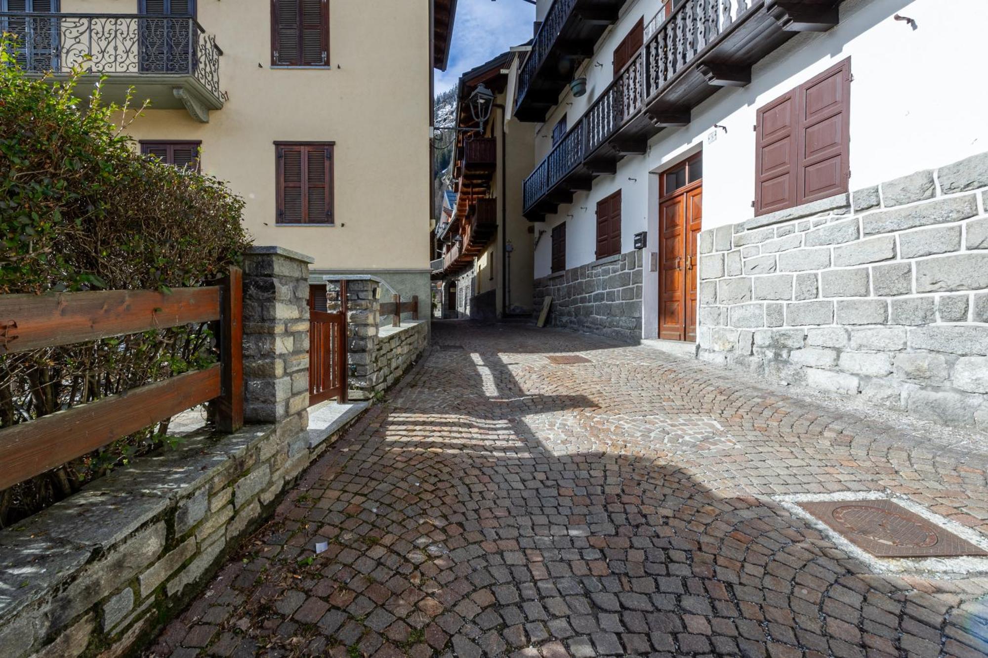 Appartamento La Villette- Comodo E Ben Posizionato - Cour 0220 Courmayeur Luaran gambar